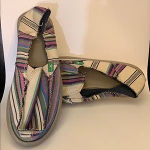 Sanuk cloth women’s shoes